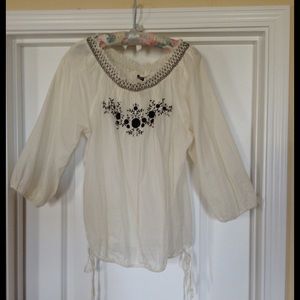 Lucky Brand shirt with elastic neck and bottom